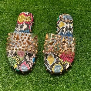 Multicolor Flats with Gold Stones